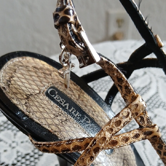 Cream and Black Strappy Sandals Cesare Paciotti - Picture 11 of 11